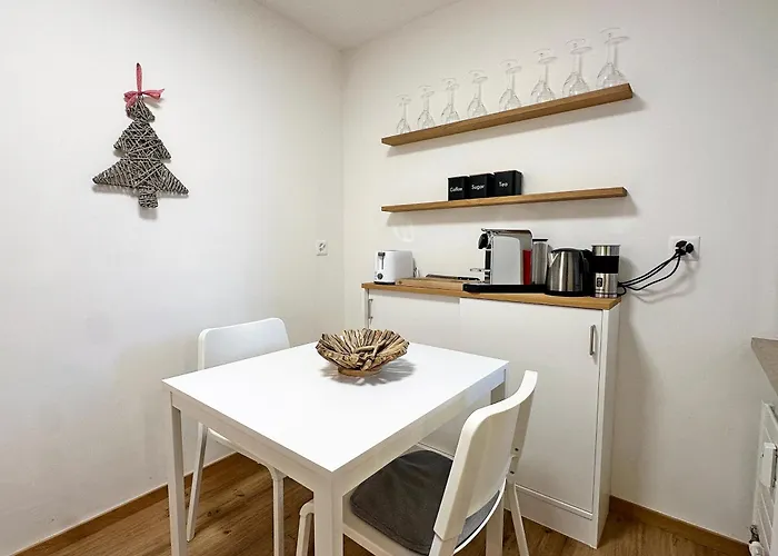 Alpin-schick, 39m2, & Sport, Mit Pool - Sk213